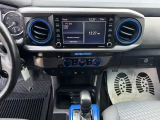 Toyota Tacoma 2021 4x2 TRD Todo Terreno 4p Doble Cabina 5.0 ft SB