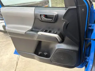 Toyota Tacoma 2021 4x2 TRD Todo Terreno 4p Doble Cabina 5.0 ft SB
