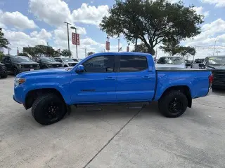 Toyota Tacoma 2021 4x2 TRD Todo Terreno 4p Doble Cabina 5.0 ft SB