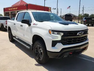 Chevrolet Silverado 1500 2024 4x4 LT Trail Boss 4p. Cabina de Tripulante 5.8 pies CB