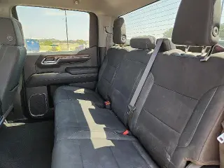 Chevrolet Silverado 1500 2024 4x4 LT Trail Boss 4p. Cabina de Tripulante 5.8 pies CB