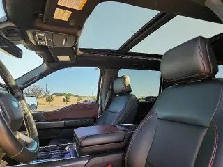 Ford F-150 2022 4x4 Lariat 4p SuperCrew 5.5 ft. CB