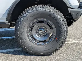 Ford Bronco 2024 4x4 Black Diamond 4p SUV