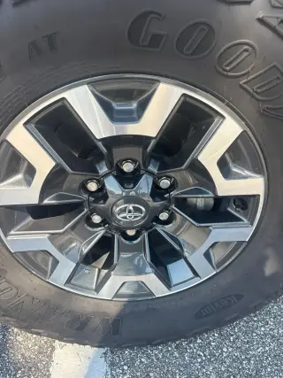 Toyota Tacoma 2023 4x4 TRD Todo Terreno 4p Doble Cabina 6,1 ft LB
