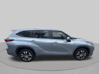 Toyota Highlander 2023 LE 4dr SUV