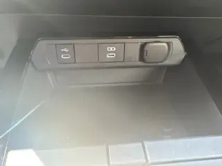 Toyota Prius 2024 LE 4p Hatchback