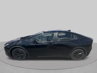 Toyota Prius 2024 LE 4p Hatchback