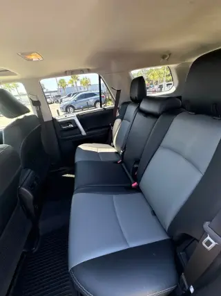 Toyota 4Runner 2018 4x2 SR5 Premium 4dr SUV