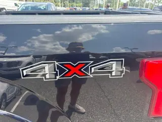 Ford F-150 2019 4x4 Lariat 4p SuperCrew 5.5 ft. CB