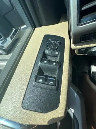 Ford F-150 2019 4x4 Lariat 4p SuperCrew 5.5 ft. CB