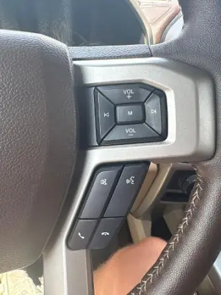 Ford F-150 2019 4x4 Lariat 4p SuperCrew 5.5 ft. CB