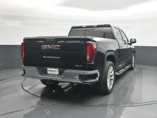 GMC Sierra 1500 2024 4x2 SLT 4p Camioneta de Tripulación 5.8 ft. CA