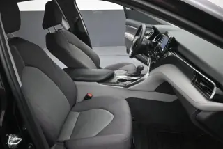 Toyota Camry 2023 LE 4p Sedán