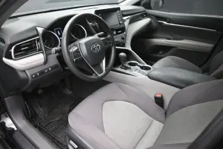 Toyota Camry 2023 LE 4p Sedán
