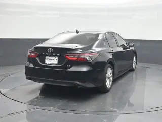 Toyota Camry 2023 LE 4p Sedán
