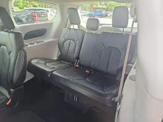 Chrysler Pacifica 2024 Touring L 4dr Minivan