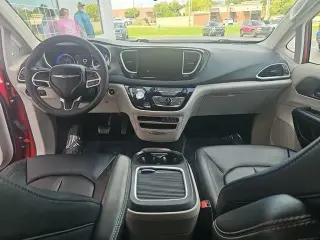 Chrysler Pacifica 2024 Touring L 4dr Minivan