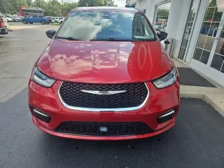 Chrysler Pacifica 2024 Touring L 4dr Minivan