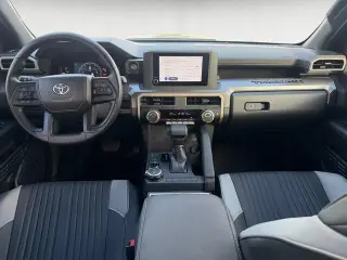 Toyota Tacoma 2025 4x4 SR5 Cabina Doble 4p 5.0 ft SB