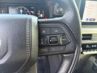 Toyota Tacoma 2025 4x4 SR5 Cabina Doble 4p 5.0 ft SB