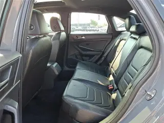 Volkswagen Jetta 2019 GLI S 4p Sedan 6M