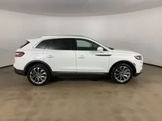 Lincoln Nautilus 2022 AWD Reserve 4dr SUV