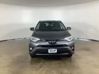 Toyota RAV4 2018 XLE 4p SUV