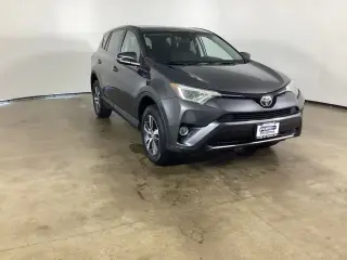 Toyota RAV4 2018 XLE 4p SUV