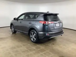 Toyota RAV4 2018 XLE 4p SUV