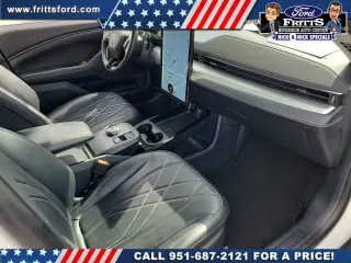 Ford Mustang Mach-E 2023 Select 4dr SUV