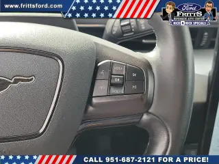 Ford Mustang Mach-E 2023 Select 4dr SUV