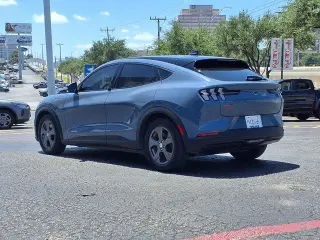 Ford Mustang Mach-E 2023 Select 4p SUV