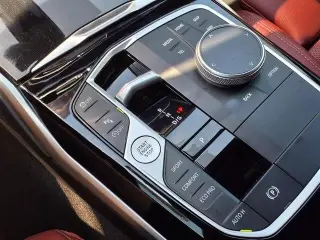 BMW Serie 3 2024 330i Sedan 4p