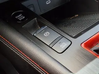 Nissan Kicks 2025 SR 4dr Crossover