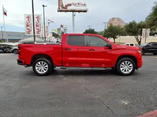 Chevrolet Silverado 1500 2024 4x2 Custom 4p Crew Cab 5.8 ft. SB