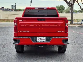 Chevrolet Silverado 1500 2024 4x2 Custom 4p Crew Cab 5.8 ft. SB