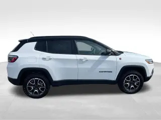 Jeep Compass 2025 4x4 Trailhawk 4p SUV