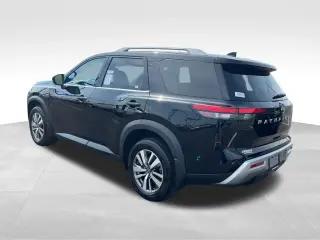 Nissan Pathfinder 2025 SL 4p SUV