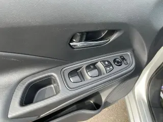 Nissan Versa 2024 SV 4p Sedan