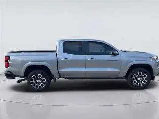 Chevrolet Colorado 2024 4x2 LT 4p. Cabina Extendida 5 pies de Caja Corta