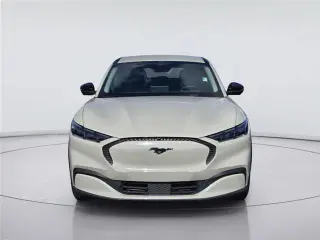 Ford Mustang Mach-E 2025 Select SUV 4p.