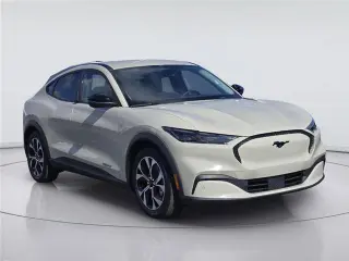 Ford Mustang Mach-E 2025 Select SUV 4p.