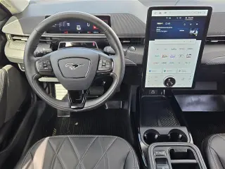 Ford Mustang Mach-E 2025 Select SUV 4p.