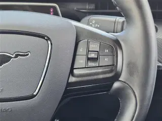 Ford Mustang Mach-E 2025 Select SUV 4p.