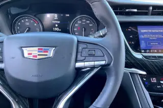 Cadillac XT6 2023 Premium Luxury 4dr SUV