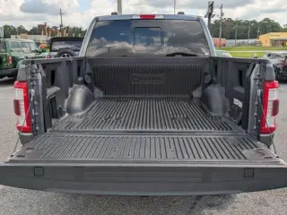 Ford F-150 2022 4x4 Lariat 4p SuperCrew 5.5 ft. SB