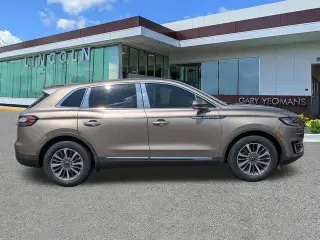 Lincoln Nautilus 2020 4p SUV Estándar