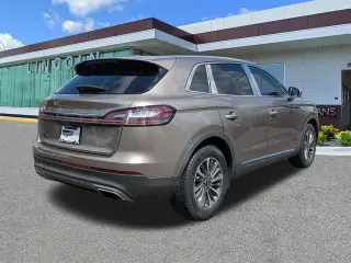 Lincoln Nautilus 2020 4p SUV Estándar
