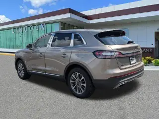 Lincoln Nautilus 2020 4p SUV Estándar