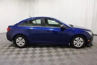 Chevrolet Cruze 2012 LS 4p Sedan